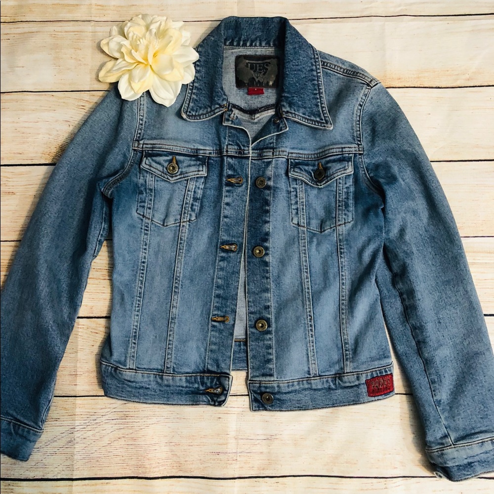 VTG womens Guess Jean Jacket Sz S - Picture 1 of 4